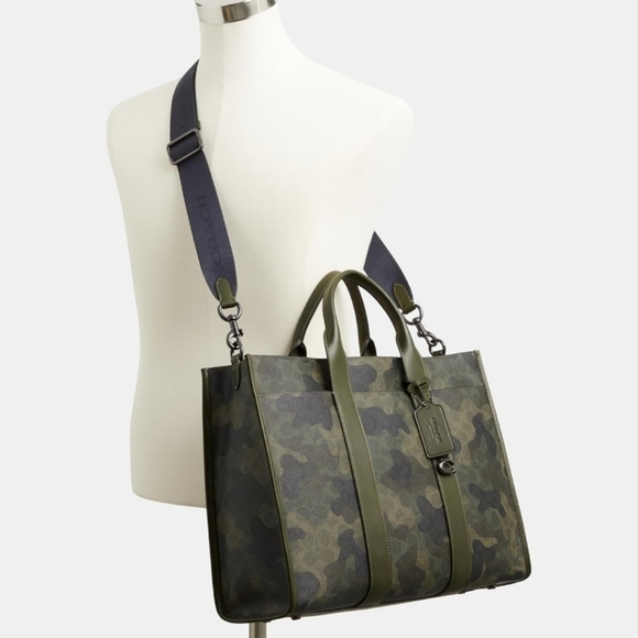 Coach Wesley  Camouflage - Green and Black - Picture 2 of 8